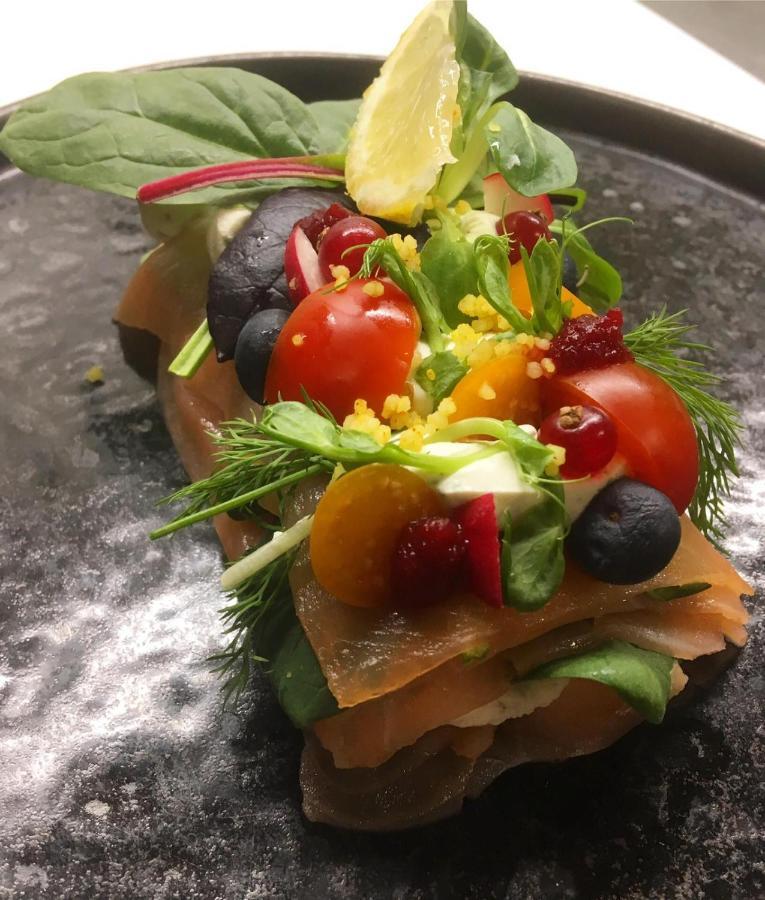 Hotel Restaurant 'T Heerenlogement 哈林亨 外观 照片