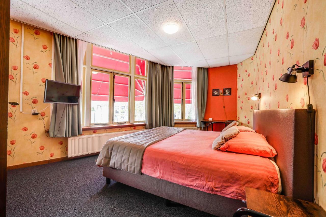 Hotel Restaurant 'T Heerenlogement 哈林亨 外观 照片