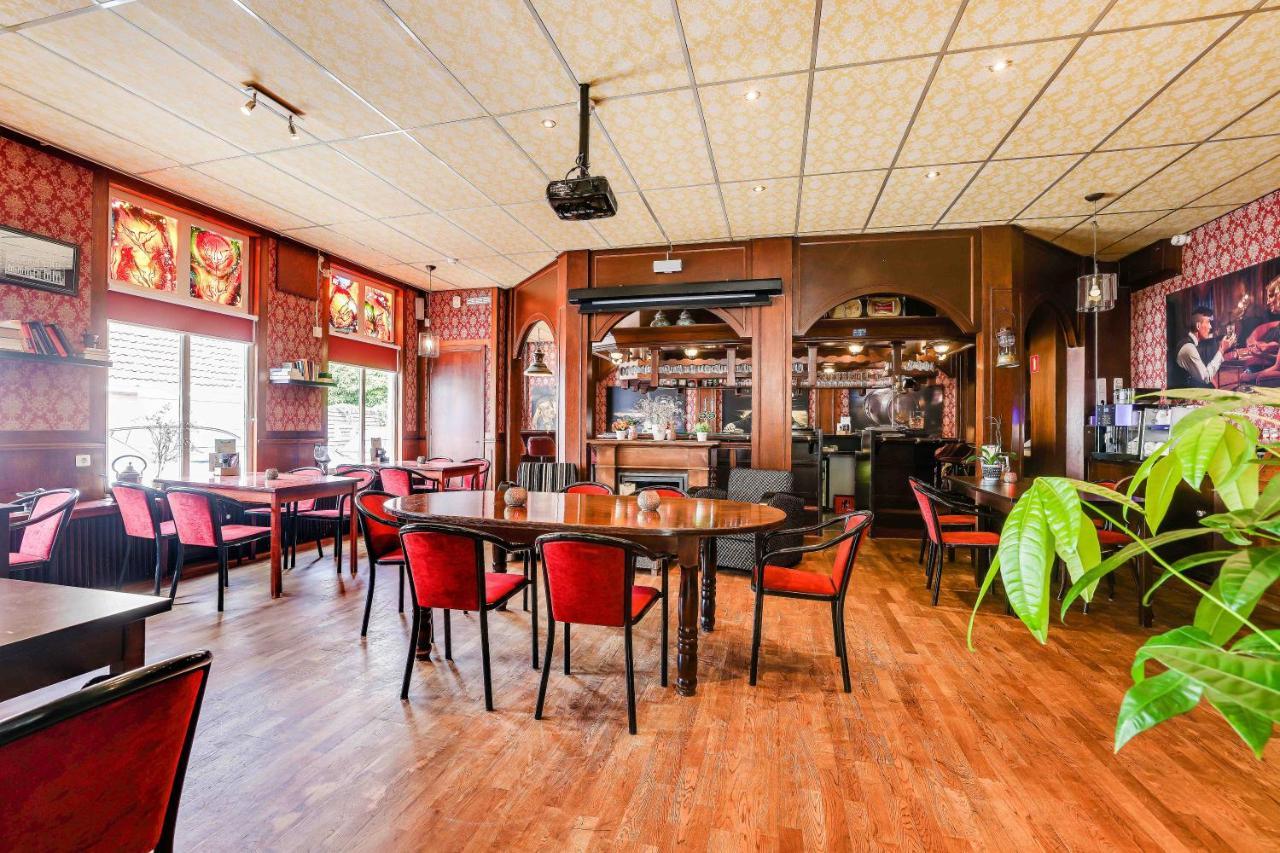 Hotel Restaurant 'T Heerenlogement 哈林亨 外观 照片