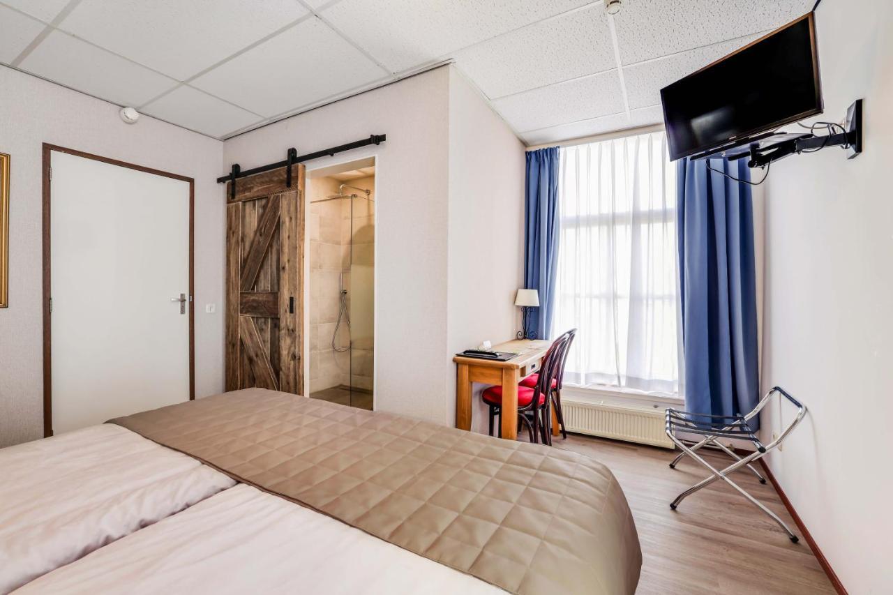 Hotel Restaurant 'T Heerenlogement 哈林亨 外观 照片